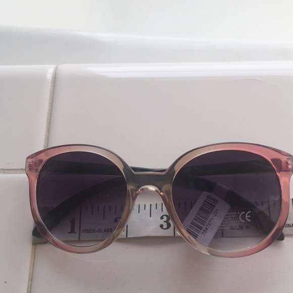 Forever 21 pink ombré sunglasses - Picture 4 of 7